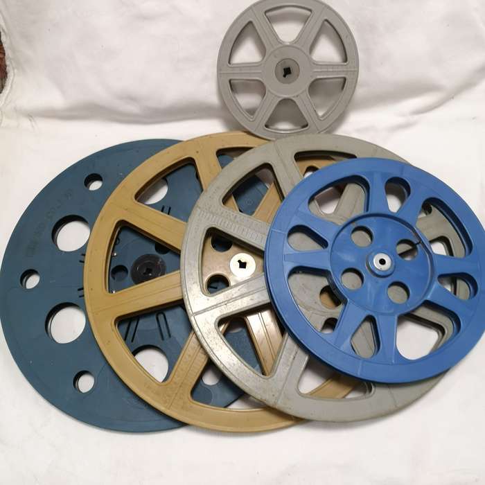EIKI Japan NT-1 16 mm Film & Sound Projector- Reels and Dust Cover Included