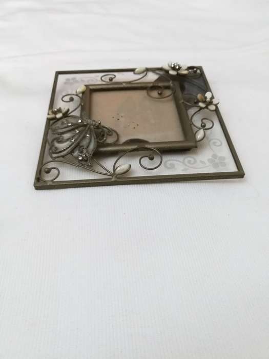 Stunning Arty Metal Photo Frame- Vintage