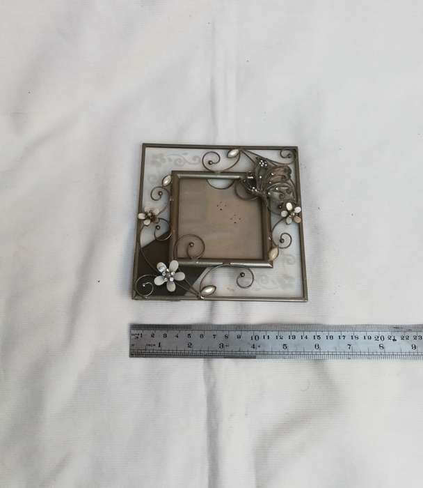 Stunning Arty Metal Photo Frame- Vintage