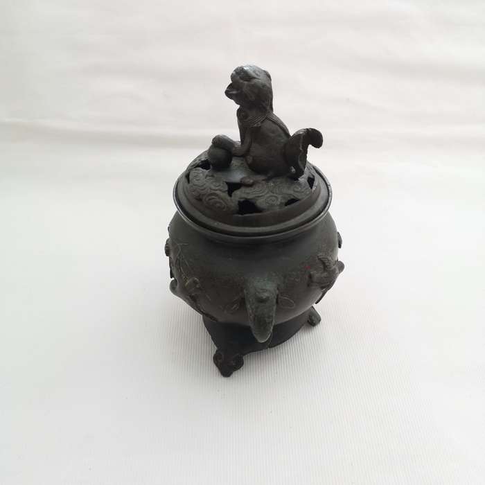Antique Chinese Bronze Censer / Incense Burner, Foo Dog/Lion on Lid