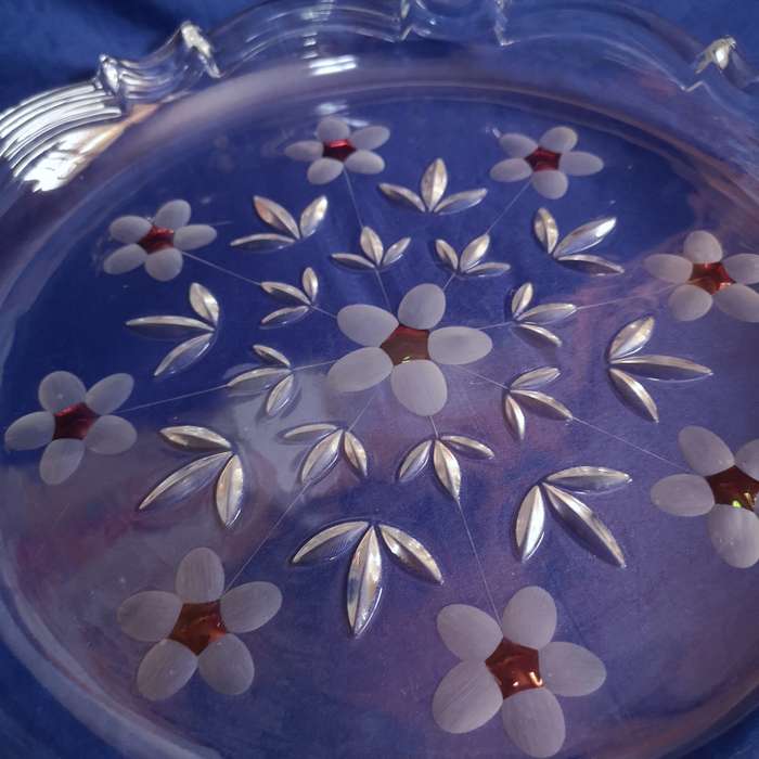 Stunning Vintage Cake Plate/ Platter/ Fruit tray