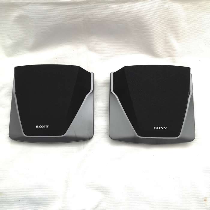Sony SS- SR125G Speaker set. Vintage