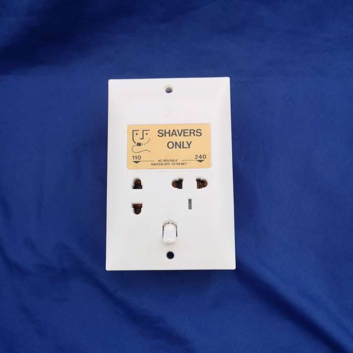 Vintage "Shavers Only" Hotel Bathroom Plugpoint with 110v & 220v outlet