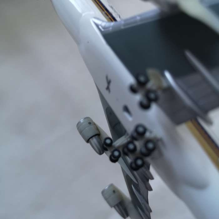 Singapore Airlines Megatop B 747 400- HERPA 1:400 Metal Model- Vintage