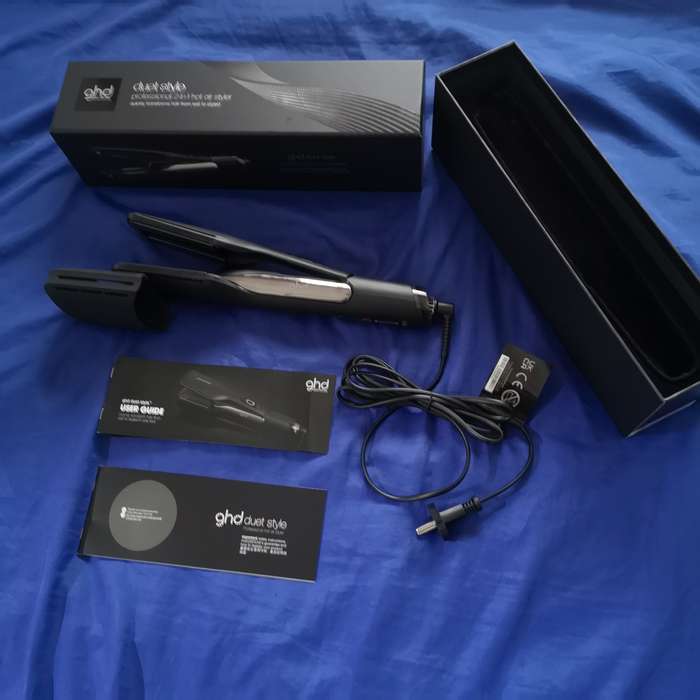 GHD DUET STYLE HOT AIR STYLER IN BLACK- With Silicon cover. Warranty