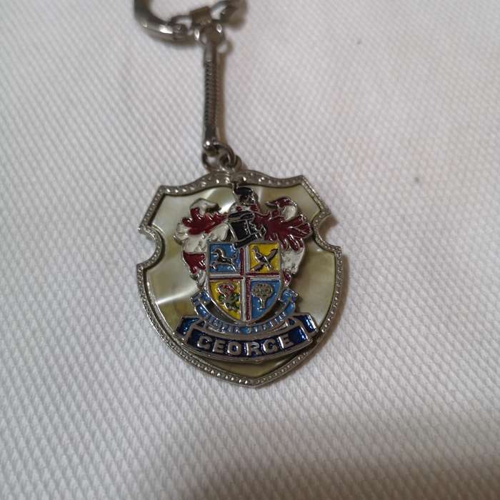 GEORGE Keyholder- Ornate with mother of pearl