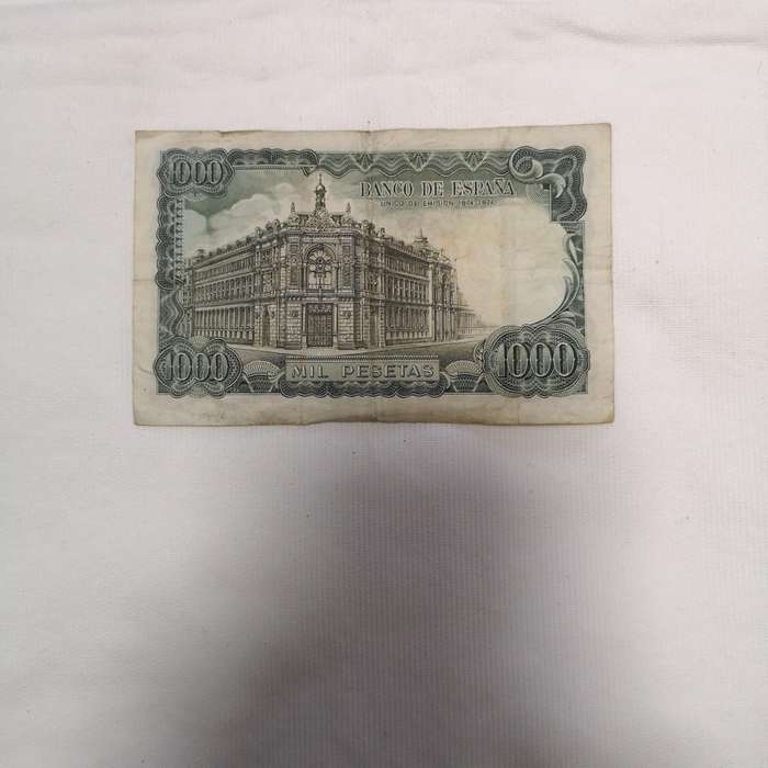 1971 Bank of Spain ~ 1000 Pesetas Bank Note ~ Serial # 3G 814993