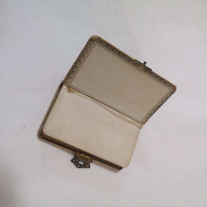 1926 Mini Prayer Book in Portuguese with illustrations