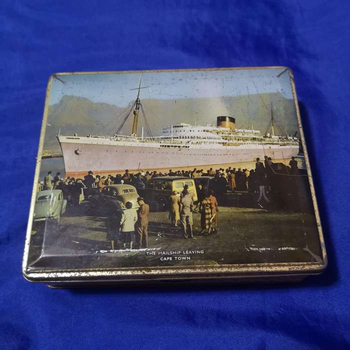 Vintage tin depicting the Mailship leaving Capetown- Edward Sharp