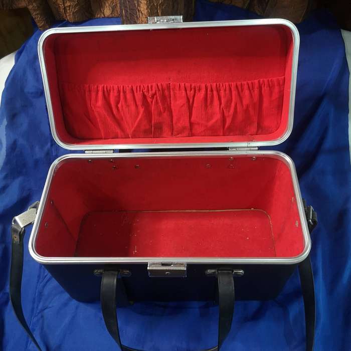 Vintage HINOMOTO hard case for camera or camera equipment. Made in Japan