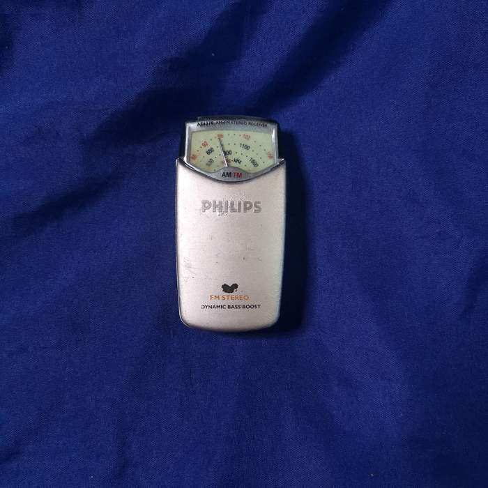 Rare vintage Philips AE6370 mini pocket analogue AM/FM stereo radio, working