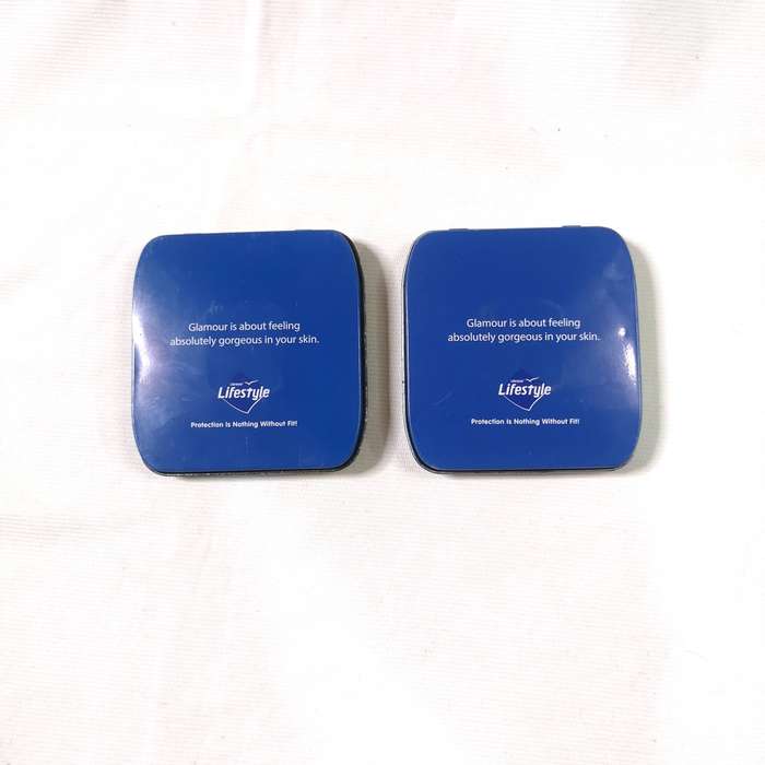 "Lifestyle" Tampon Storage Tin for Handbag- Beautiful Peacock Design. 2 tins