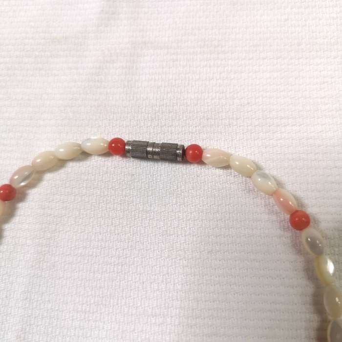 Vintage White Mother of Pearl Beads & Coral Necklace