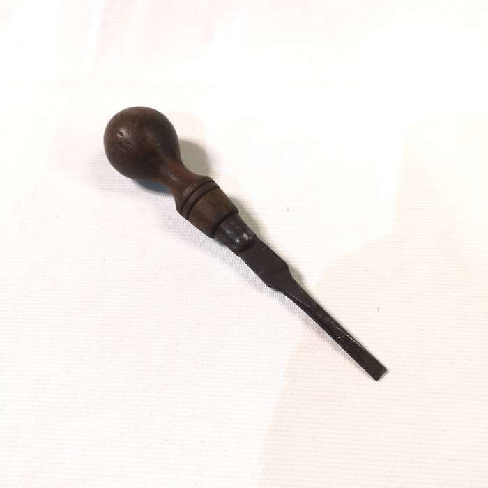 Antique 1920s "turnscrew"screwdriver in good condition