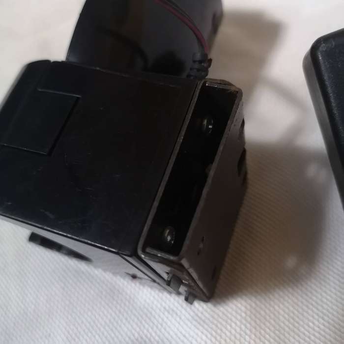 MAGLITE Rechargeable with 2 cradles, 1 charger and spare flashlite