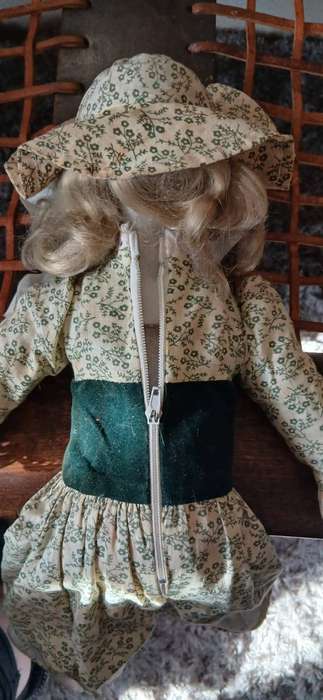 Vintage 1930s40s Doll  47cm, Blue Glass Eyes, Original Dress & Bonnet