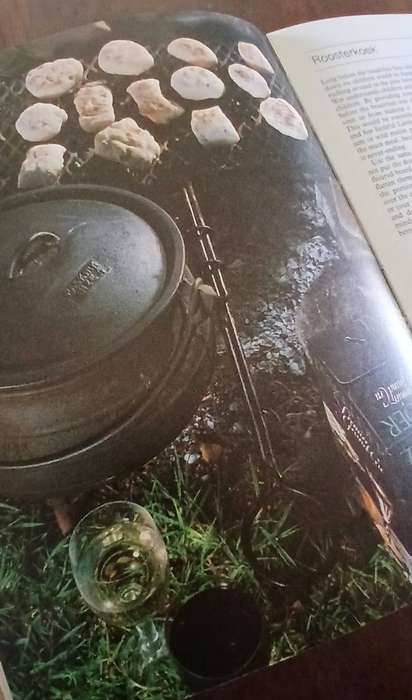 Woman's Value Book of Traditional South African Cooking ~ Dine van Zyl