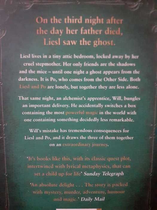 Liesl & Po ~ Lauren Oliver