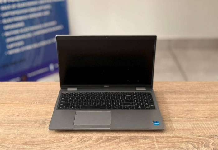 Dell Latitude 5520 , intel Core i5vPro - 1135CPU, 11th Generation