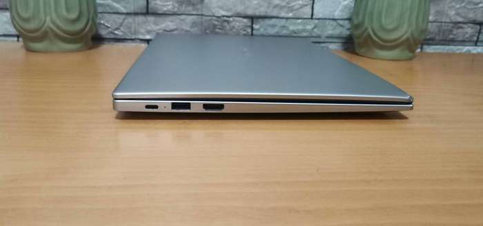 Huawei Matebook_11th gen i5_512GB SSD_1920x1080_10 Hour Battery