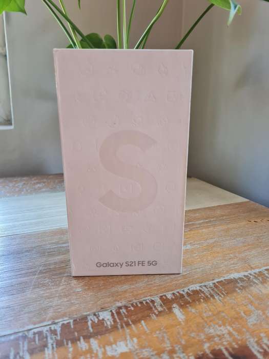 Samsung Galaxy S21 FE 5G 128GB White