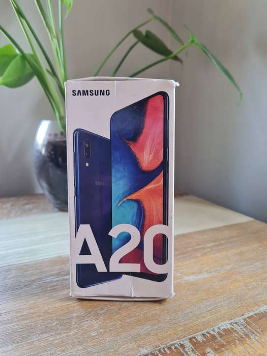 Samsung Galaxy A20 32GB Deep Blue