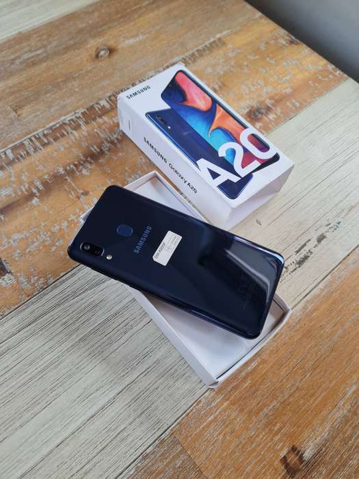 Samsung Galaxy A20 32GB Deep Blue