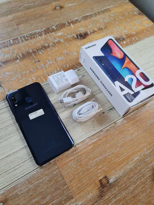 Samsung Galaxy A20 32GB Deep Blue
