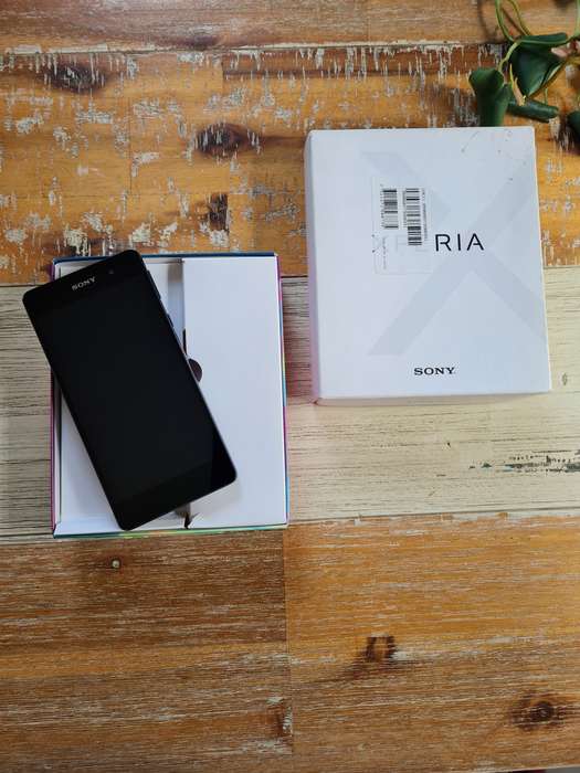 Sony Xperia E5 16GB Graphite Black