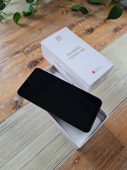 Huawei Nova Y60 64GB Midnight Black