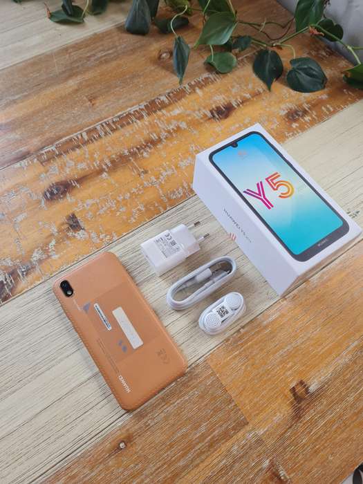 Huawei Y5 2019 32GB Amber Brown