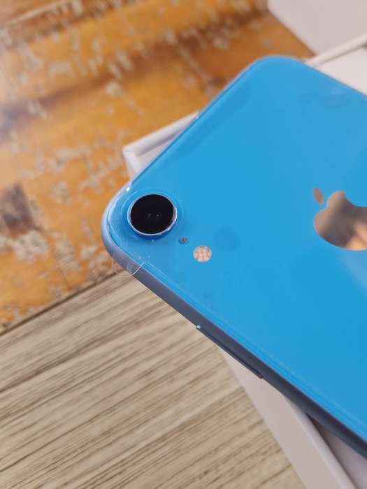 Apple iPhone XR 128GB Blue