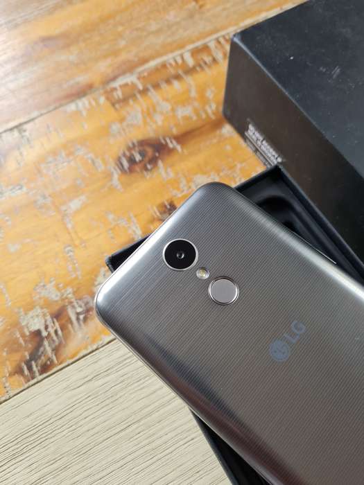 LG K10 2017 16GB Titan