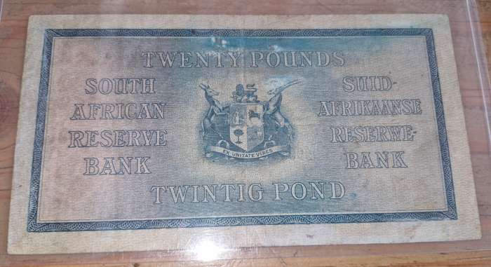 1933 South Africa J Postmus 20 Pounds Graded XF40