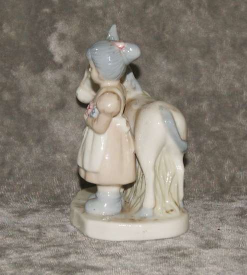 Heritage Porcelain "Flower Girl" figurine