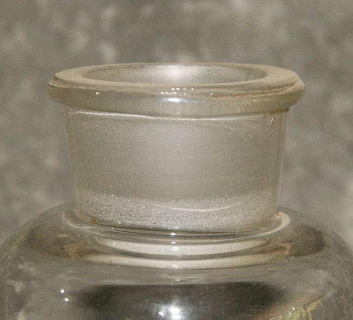 Scientific chemical bottle with ground hand blown glass stopper (300ml)