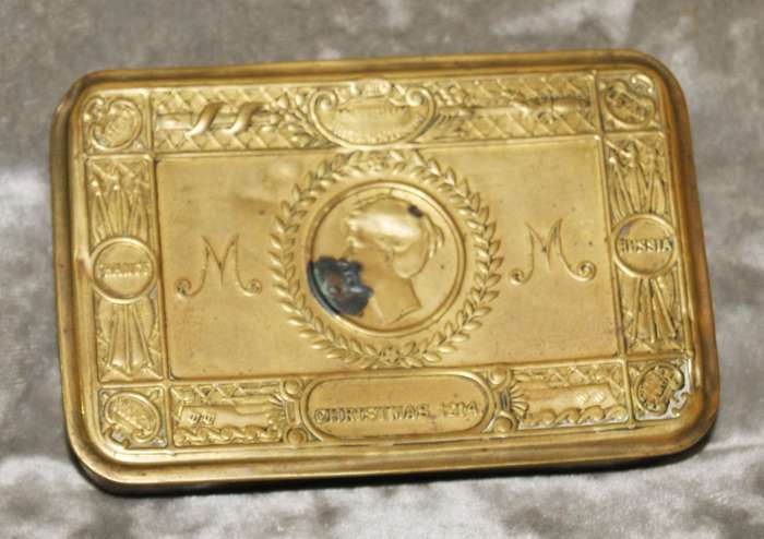 Royal gift to the troops Christmas 1914