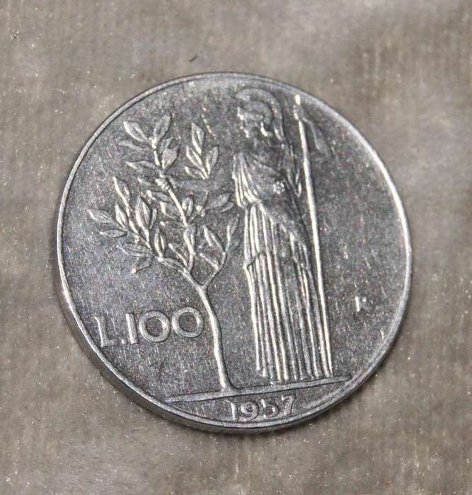 1957 100 Lire Coin UNC