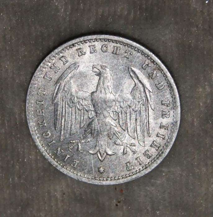 1923 200 Mark F Mint Mark UNC
