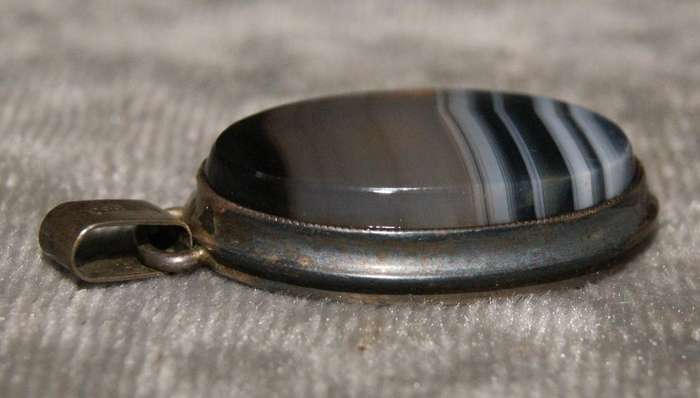Vintage 830 silver and blue and clear Agate pendant