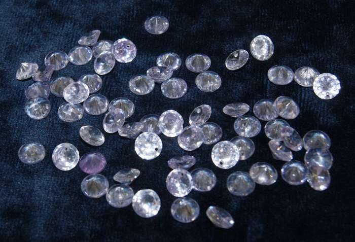 Light Purple 1.2ct gem quality round cut amethyst stones (bid per stone)