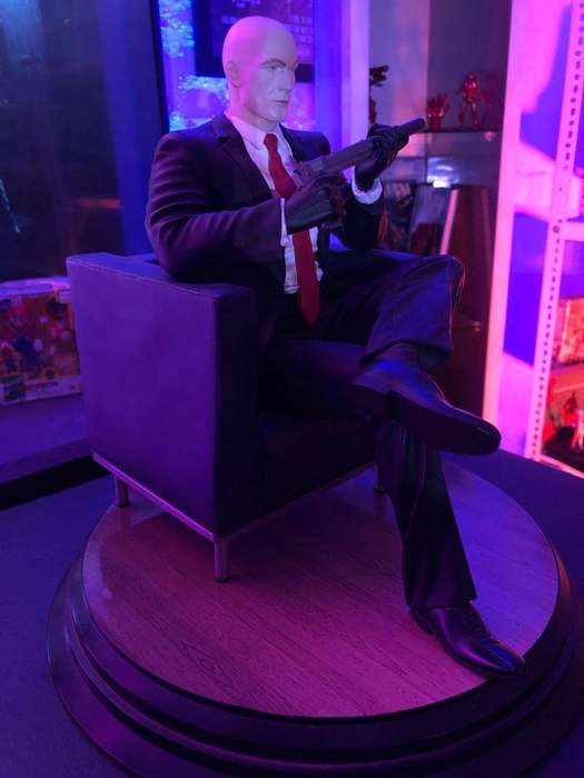 COLLECTOR"S EDITION: Hitman Xbox ONE | Used Accessory