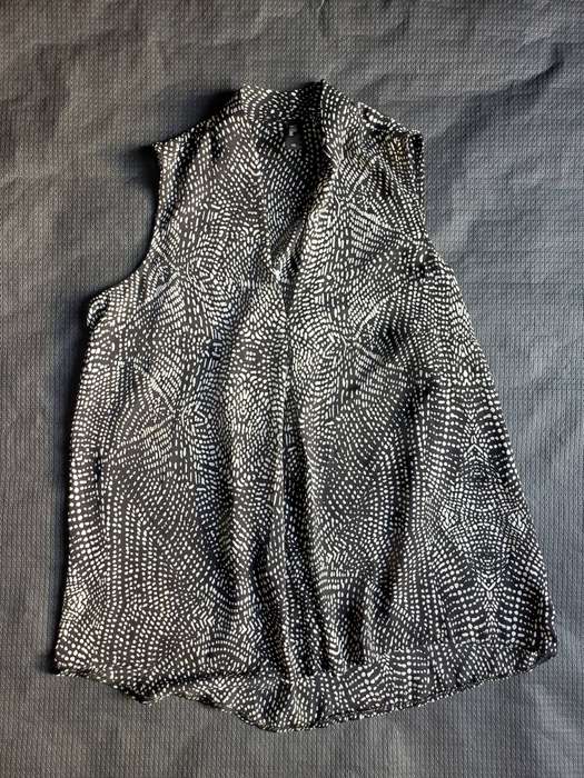 Ladies Oasis Fashion Top (Size 10)