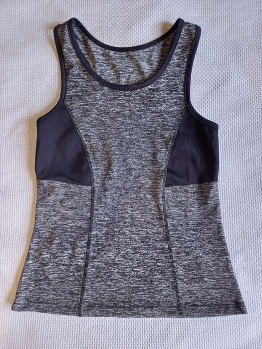 Ladies Top (Size S)