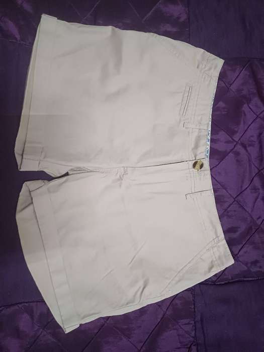 Ladies Short Red (Size 30)