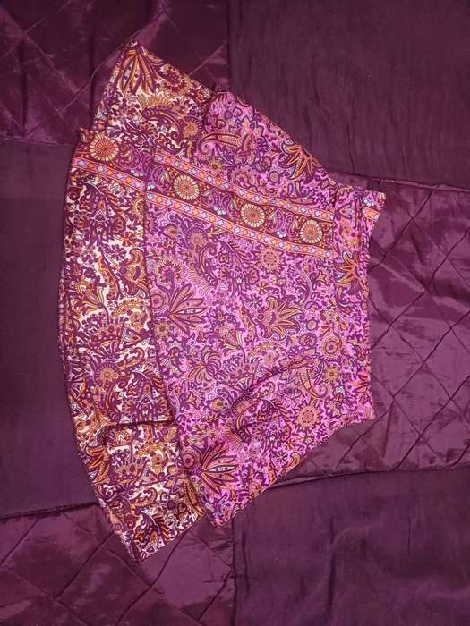 Ladies Skirt (Size M)
