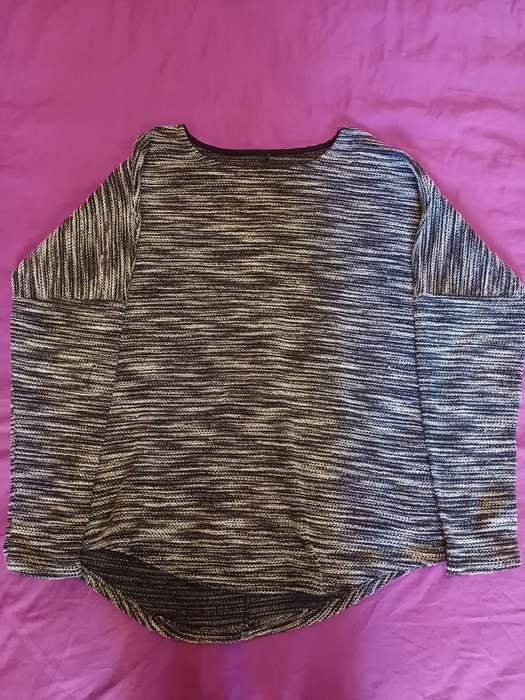 Ladies Longsleeve Top (Size M)