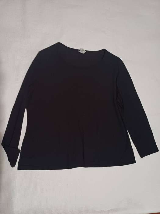Ladies Top Image (Size 46)
