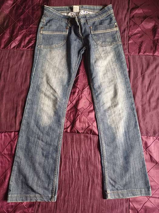 Ladies Jeans RT (Size 32)