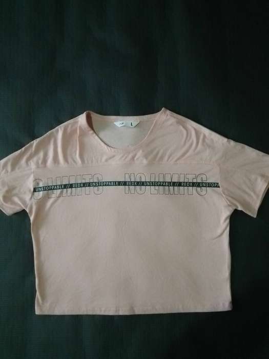 Ladies Top Red (Size L)
